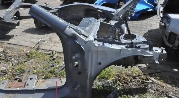 BMW 2 F44 Front quarter panel 