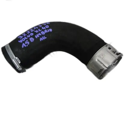 Coolant pipe/hose