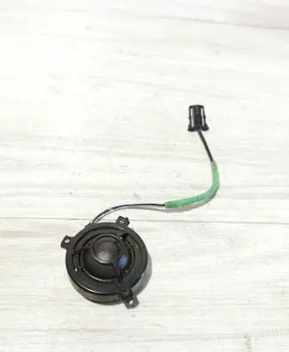 Volkswagen Scirocco Front door high frequency speaker 1K8035411B