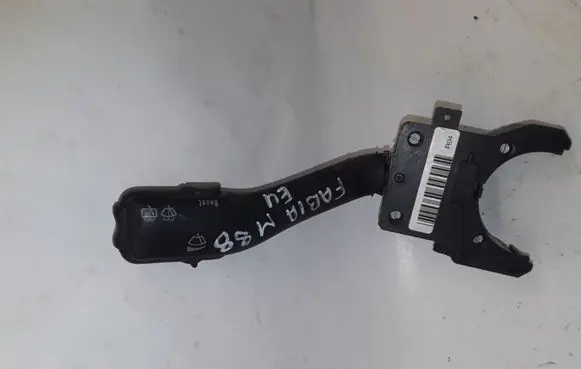 Skoda Fabia Mk1 (6Y) Wiper control stalk 4B0953503H 01202032 CZK03