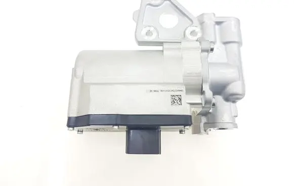 Ford Fusion II Oil pump LX687P086 LX687P086AB G646A