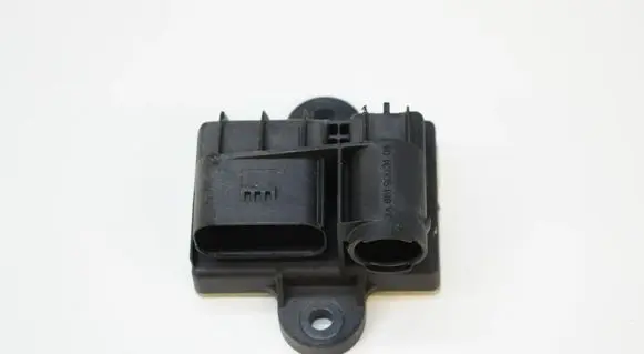 Audi A6 S6 C6 4F Glow plug pre-heat relay A6519003103