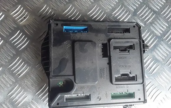 Renault Megane III Comfort/convenience module 284B13640R A2C53284891