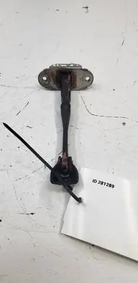 Nissan Leaf I (ZE0) Front door check strap stopper