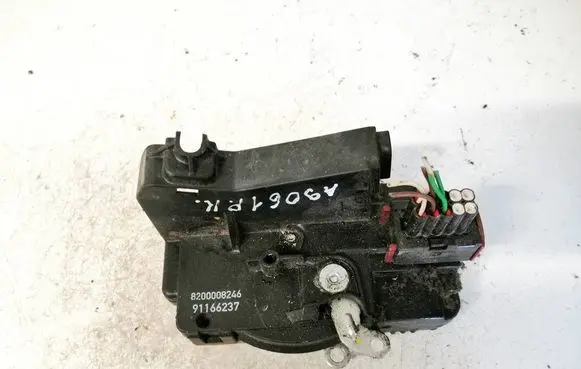 Renault Trafic II (X83) Front door lock 8200008246 91166237