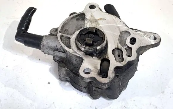 Skoda Octavia Mk2 (1Z) Vacuum pump 03G145209