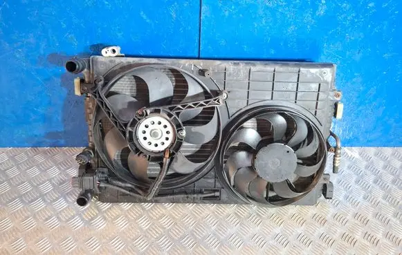 Volkswagen Polo IV 9N3 Radiator set 8MK376717 6Q0959455H 6Q0121207F