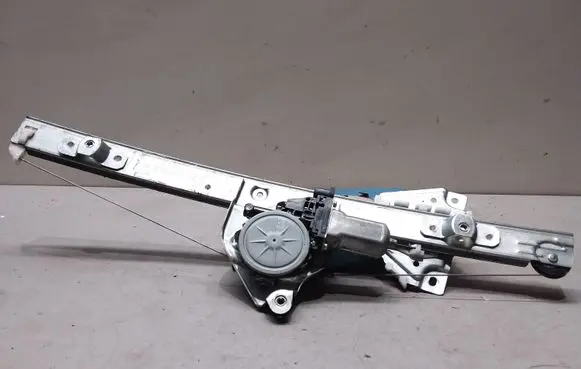 Suzuki Grand Vitara II Front door window regulator with motor 8346065J00 2621003530
