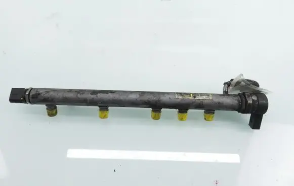 Mercedes-Benz B W245 Fuel main line pipe 0281002843 6400702395 0281002494