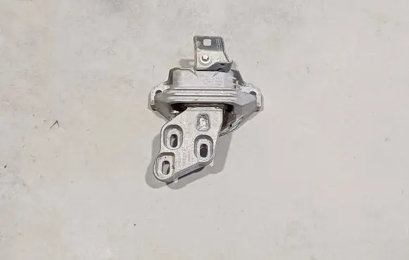 Mercedes-Benz B W246 W242 Engine mount bracket A2462400617 A2462410221