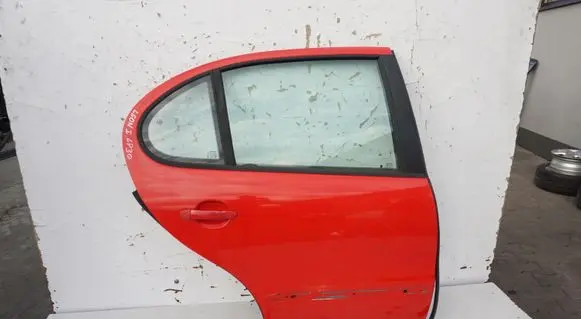 Seat Leon (1M) Rear door