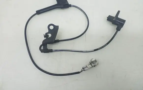 Toyota Corolla Verso AR10 ABS brake wheel speed sensor 8954302040