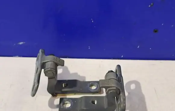 Polestar 2 Front door upper hinge 32228605