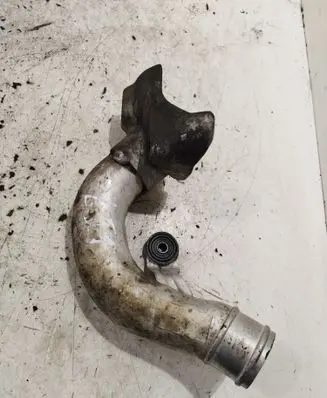 Volkswagen Touran I Air intake hose/pipe