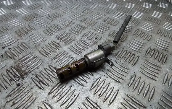 Toyota Prius (XW30) Camshaft vanos timing valve 