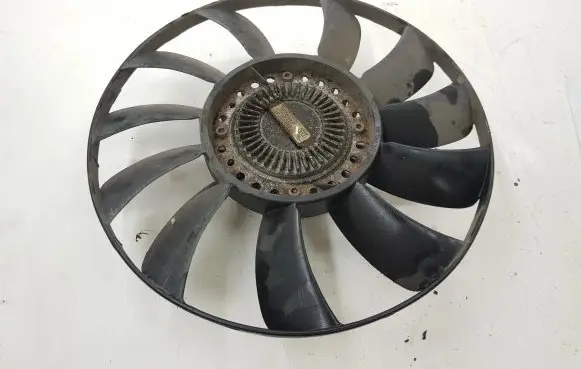 Volkswagen PASSAT B5 Viscous fan clutch 058121347