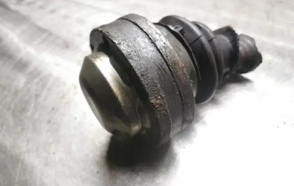 Volkswagen Golf IV Driveshaft inner CV joint 