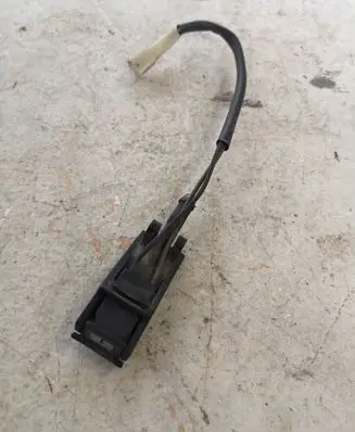 Volkswagen Touareg I Windshield washer spray nozzle 6E09559