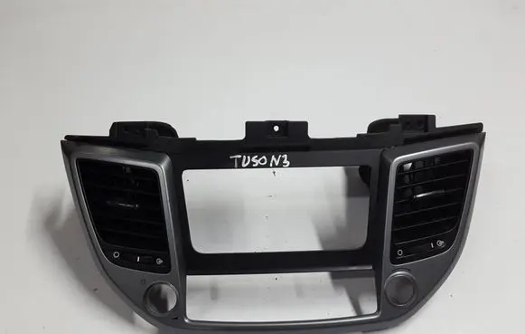 Hyundai Tucson TL Panel trim 84740D7800XAUTOP 84740D7800