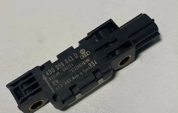 Audi A3 S3 A3 Sportback 8P Airbag deployment crash/impact sensor 4B0959643D