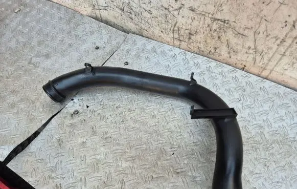 Volvo XC60 Intercooler hose/pipe 31261343