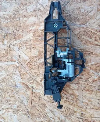 Fiat Freemont Rear door exterior handle/bracket 68069319AH 46061000