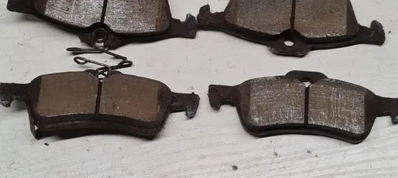 Toyota Yaris Brake pads (rear) 20160903 90R11415159 J3612041