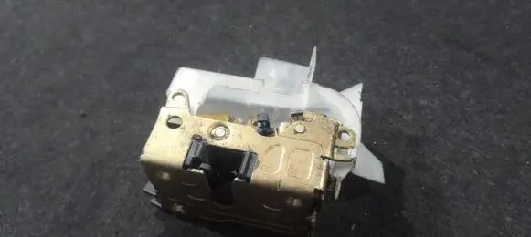 Renault Megane I Rear door lock