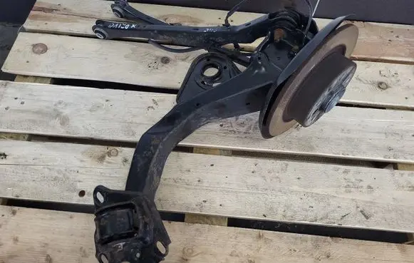 BMW 2 F45 Rear wheel hub