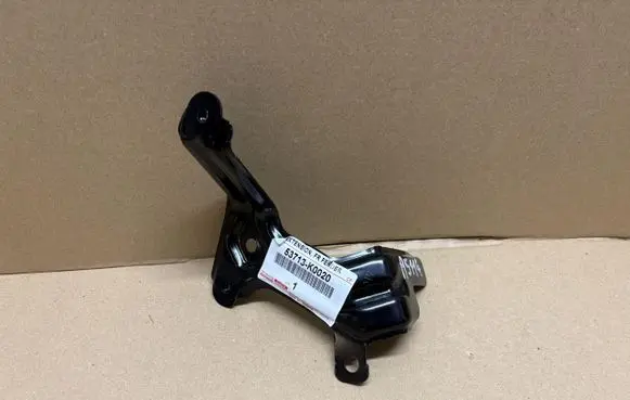 Toyota Yaris XP210 Fender mounting bracket 53713-K0020