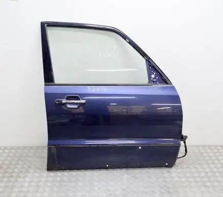 Mitsubishi Pajero Front door MN161226