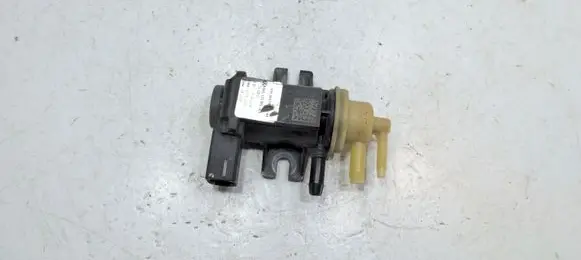 Volkswagen Caddy Turbo solenoid valve 04L131051A 1K0906627B 15092014