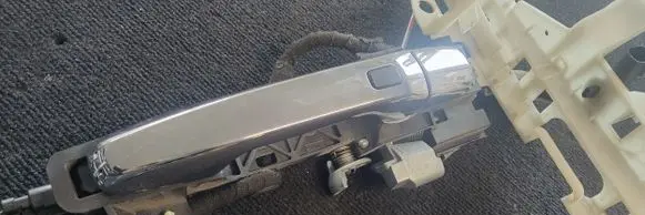 Ford Explorer Front door exterior handle