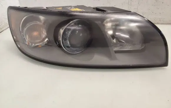 Volvo V50 Headlight/headlamp