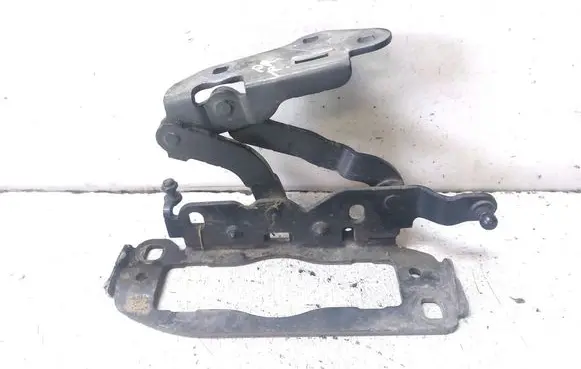 Mercedes-Benz C W204 Engine bonnet/hood hinges A2048800828004