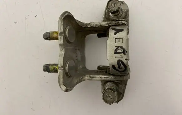 Mitsubishi Grandis Rear door upper hinge