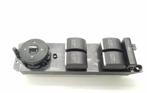 Ford Focus Electric window control switch AM5T14A132CA