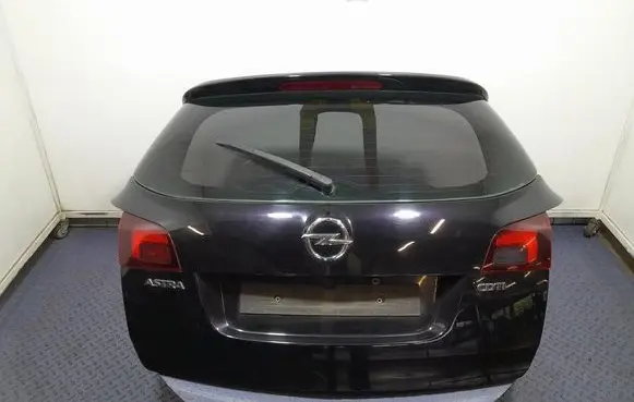Opel Astra J Tailgate/trunk/boot lid