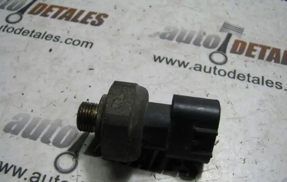 Toyota Corolla Verso E121 Air conditioning (A/C) pressure sensor 4990007141