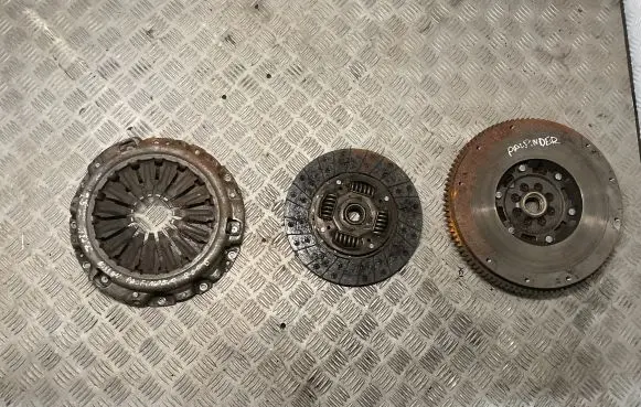 Nissan Pathfinder R51 Clutch set kit