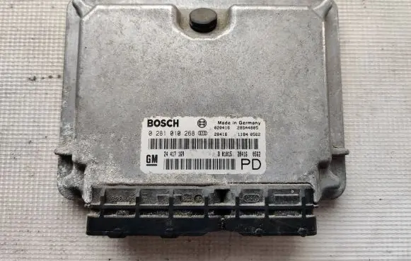 Opel Zafira A Engine control unit/module 0281010268 24417169 28SA4805