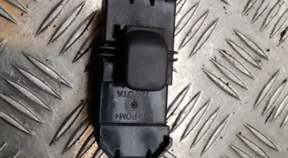 Toyota Prius (XW20) Electric window control switch 4290H12