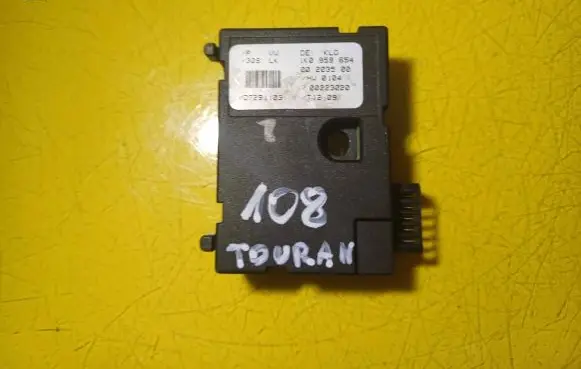 Volkswagen Touran I Steering angle sensor 1K0959654