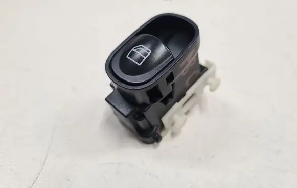 Mercedes-Benz C W203 Electric window control switch A2038200210 501807