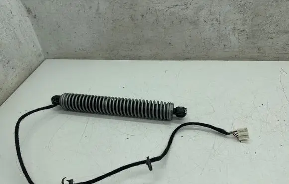BMW 5 F10 F11 Tailgate/trunk strut/damper 7207010