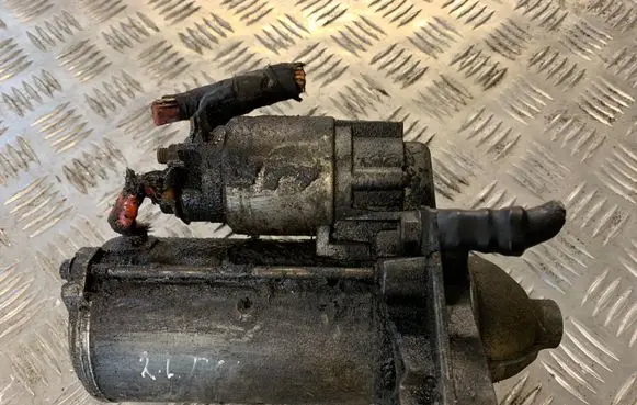 Renault Trafic II (X83) Starter motor 8200568535