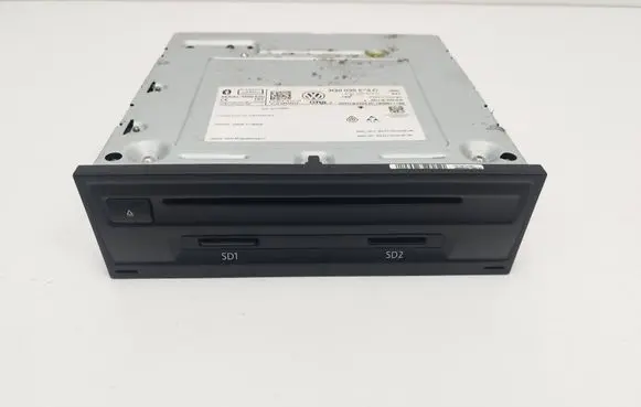 Volkswagen Tiguan Radio/CD/DVD/GPS head unit 3Q0035874C