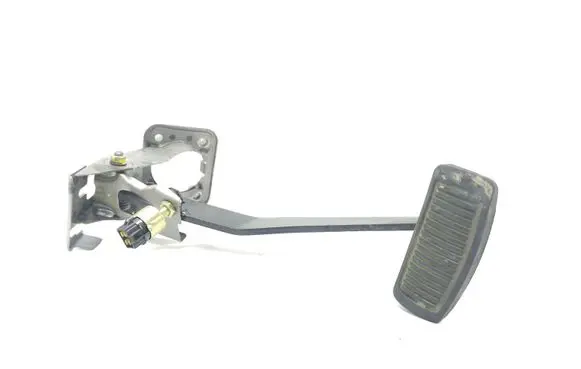 KIA Sorento Brake pedal