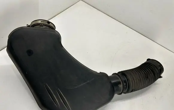 Intake resonator