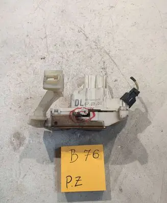 Ford Focus Front door lock 98ABA26412CG